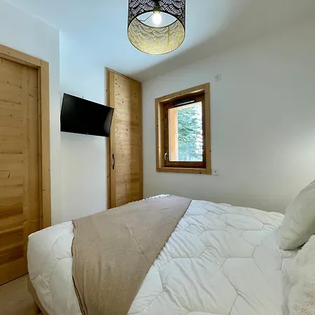 Homency - Les Gentianes Apartment